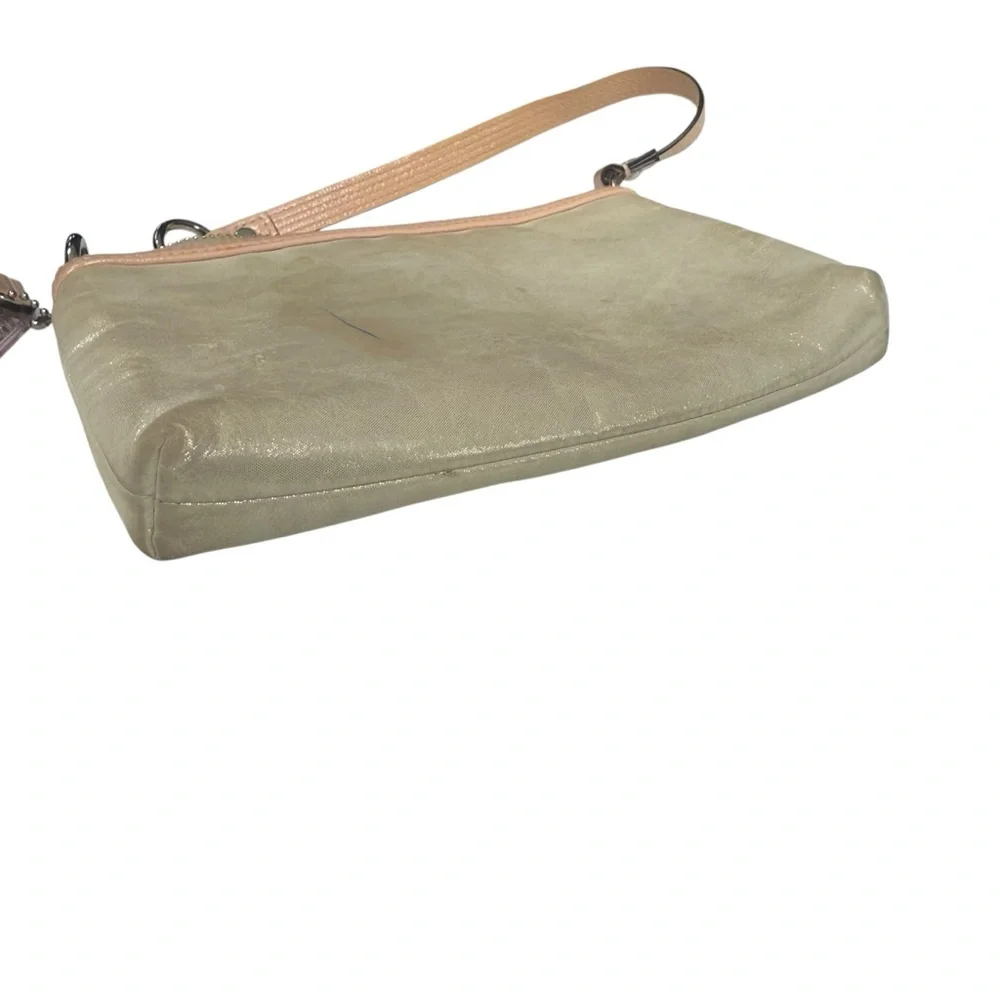 Coach Poppy Y2K‎ Wristlet